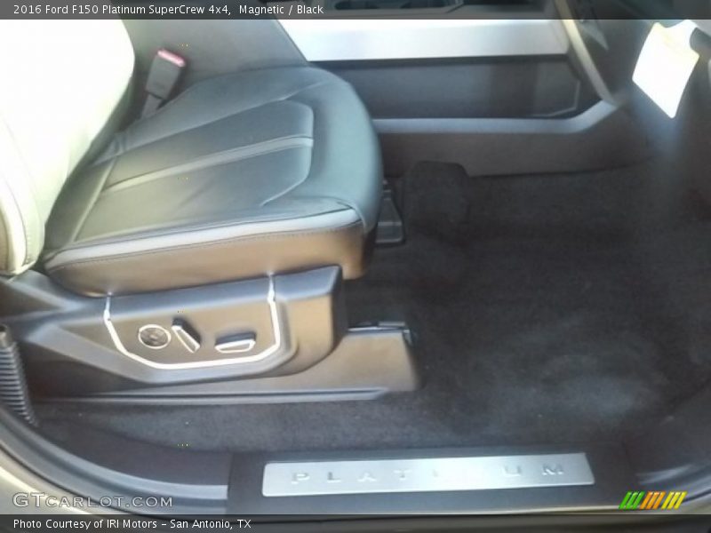 Magnetic / Black 2016 Ford F150 Platinum SuperCrew 4x4