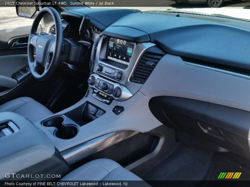 Summit White / Jet Black 2015 Chevrolet Suburban LT 4WD