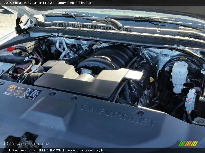 Summit White / Jet Black 2015 Chevrolet Suburban LT 4WD