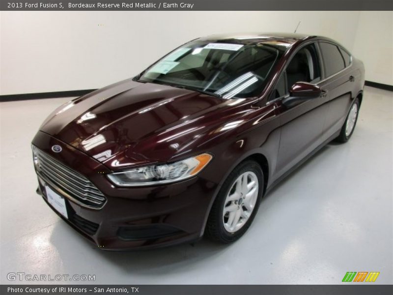 Bordeaux Reserve Red Metallic / Earth Gray 2013 Ford Fusion S