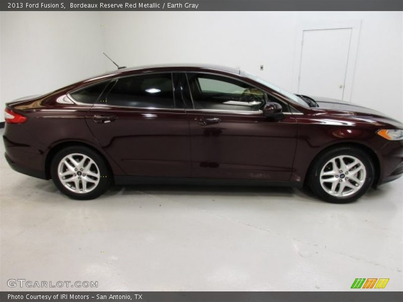 Bordeaux Reserve Red Metallic / Earth Gray 2013 Ford Fusion S