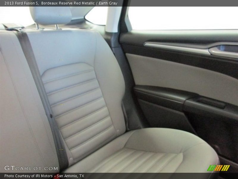 Bordeaux Reserve Red Metallic / Earth Gray 2013 Ford Fusion S