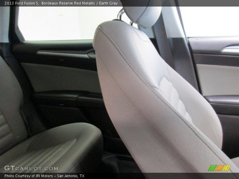 Bordeaux Reserve Red Metallic / Earth Gray 2013 Ford Fusion S