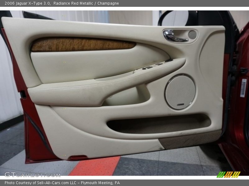 Radiance Red Metallic / Champagne 2006 Jaguar X-Type 3.0