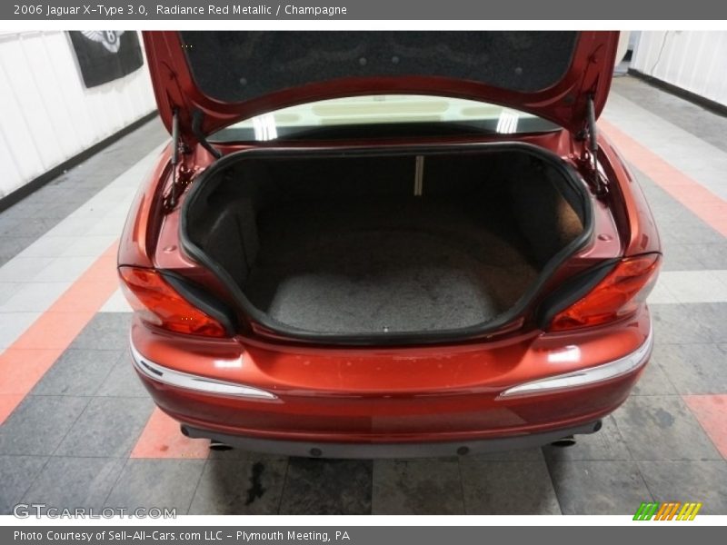 Radiance Red Metallic / Champagne 2006 Jaguar X-Type 3.0