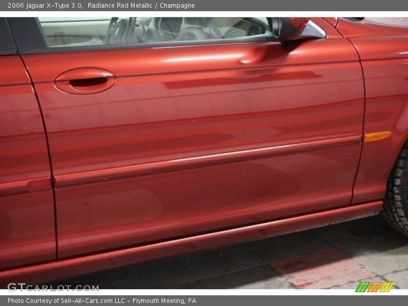 Radiance Red Metallic / Champagne 2006 Jaguar X-Type 3.0