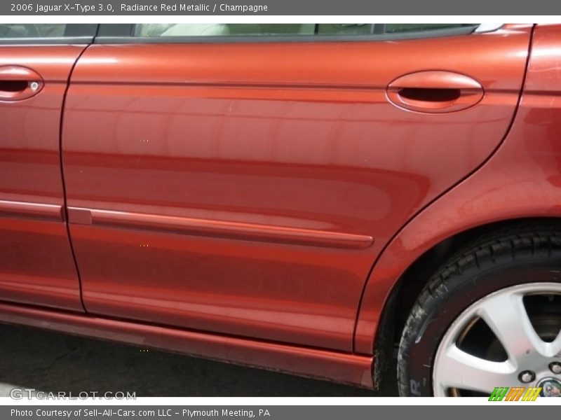 Radiance Red Metallic / Champagne 2006 Jaguar X-Type 3.0