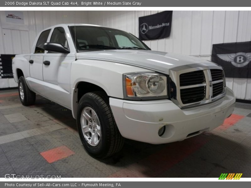 Bright White / Medium Slate Gray 2006 Dodge Dakota SLT Quad Cab 4x4