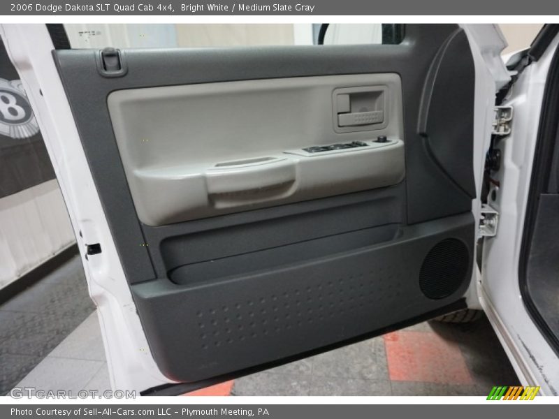 Bright White / Medium Slate Gray 2006 Dodge Dakota SLT Quad Cab 4x4