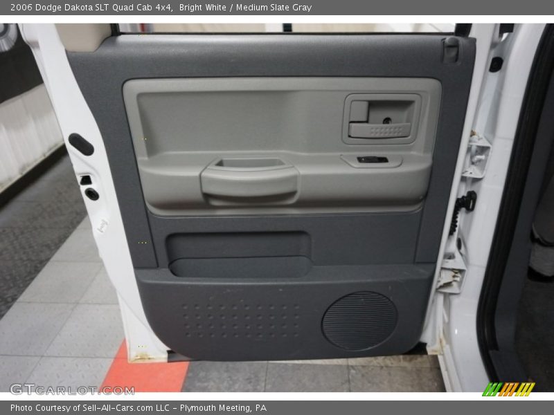 Bright White / Medium Slate Gray 2006 Dodge Dakota SLT Quad Cab 4x4