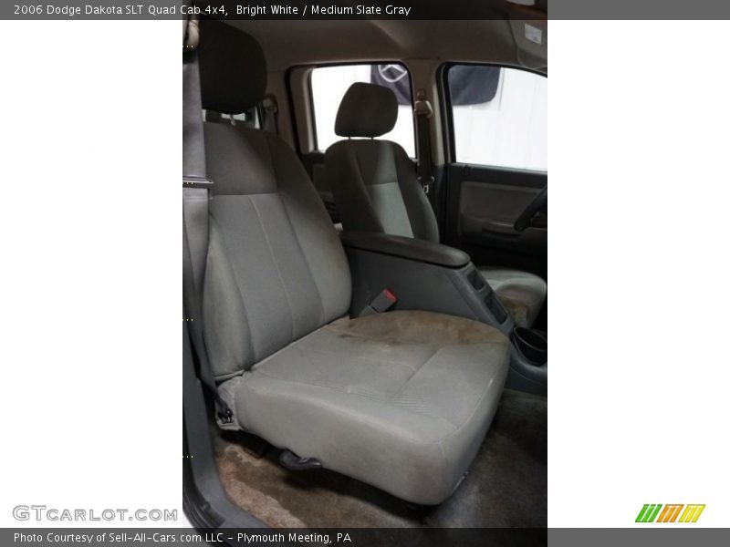 Bright White / Medium Slate Gray 2006 Dodge Dakota SLT Quad Cab 4x4