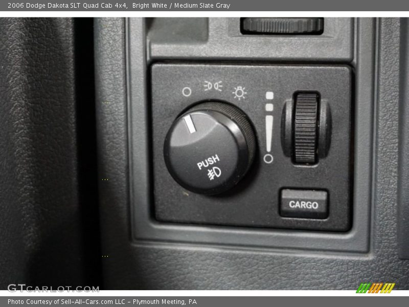 Bright White / Medium Slate Gray 2006 Dodge Dakota SLT Quad Cab 4x4