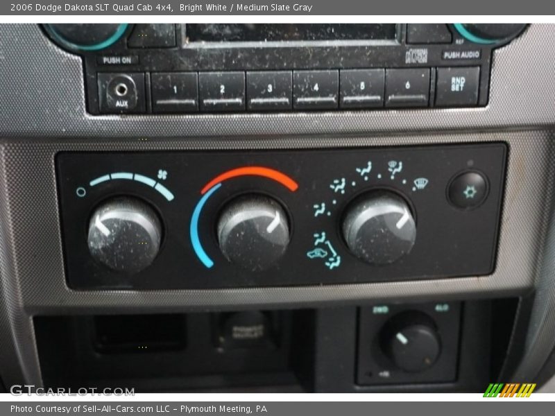 Bright White / Medium Slate Gray 2006 Dodge Dakota SLT Quad Cab 4x4