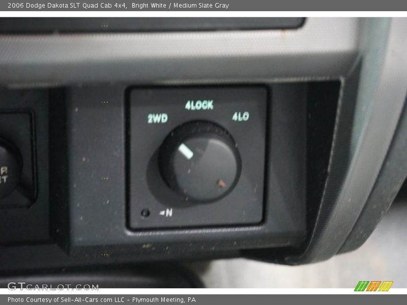 Bright White / Medium Slate Gray 2006 Dodge Dakota SLT Quad Cab 4x4