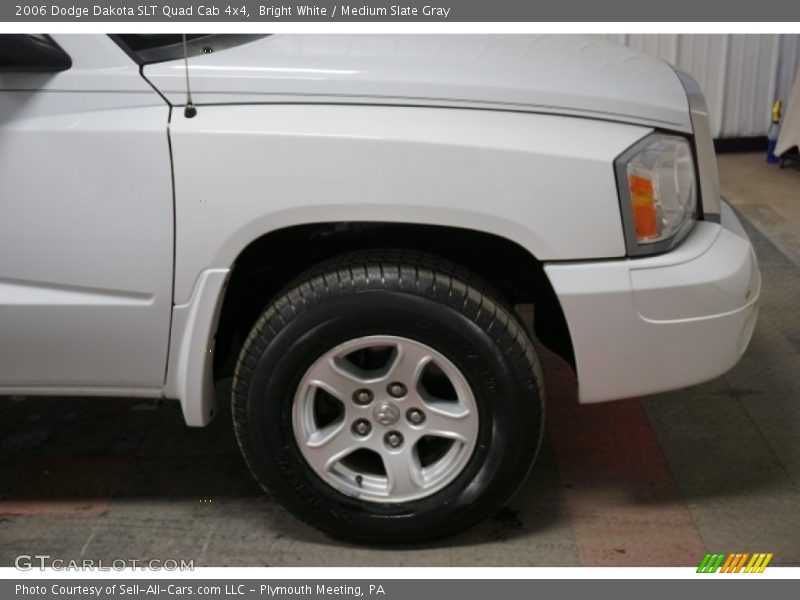 Bright White / Medium Slate Gray 2006 Dodge Dakota SLT Quad Cab 4x4