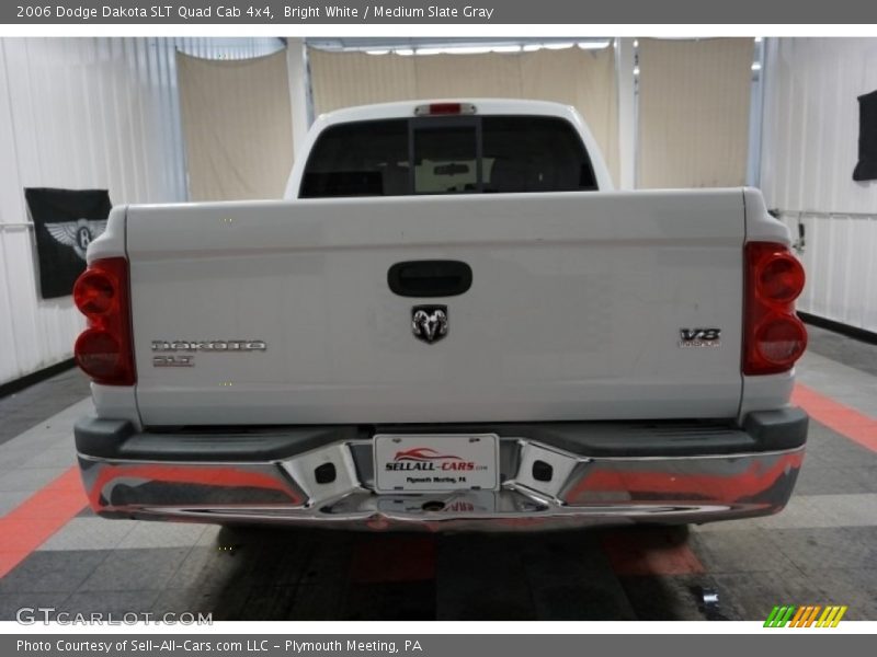 Bright White / Medium Slate Gray 2006 Dodge Dakota SLT Quad Cab 4x4