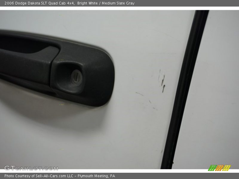 Bright White / Medium Slate Gray 2006 Dodge Dakota SLT Quad Cab 4x4