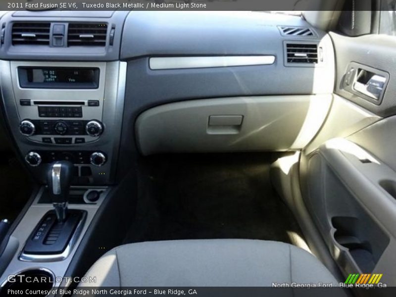 Tuxedo Black Metallic / Medium Light Stone 2011 Ford Fusion SE V6