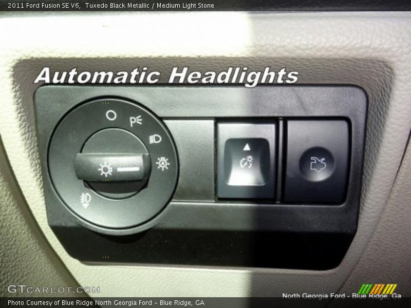 Tuxedo Black Metallic / Medium Light Stone 2011 Ford Fusion SE V6