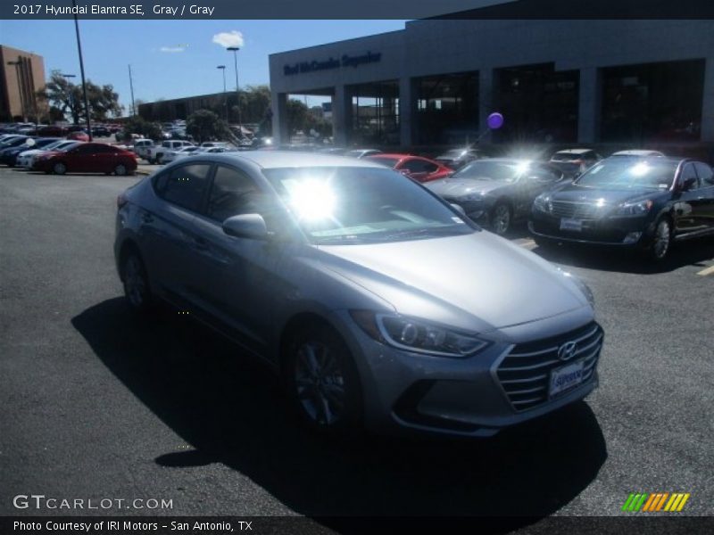 Gray / Gray 2017 Hyundai Elantra SE