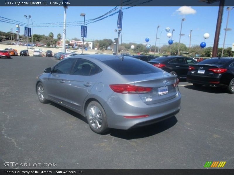 Gray / Gray 2017 Hyundai Elantra SE