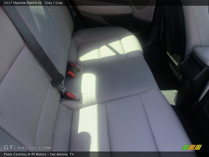 Gray / Gray 2017 Hyundai Elantra SE