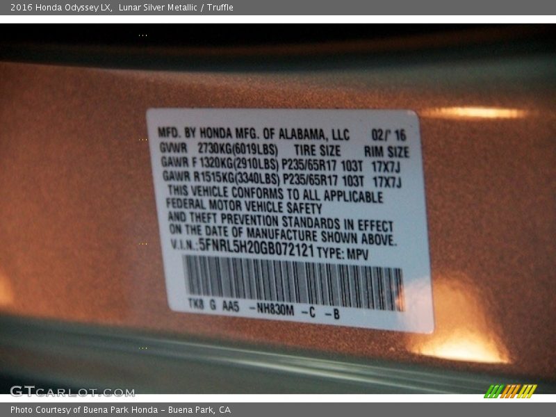 Lunar Silver Metallic / Truffle 2016 Honda Odyssey LX