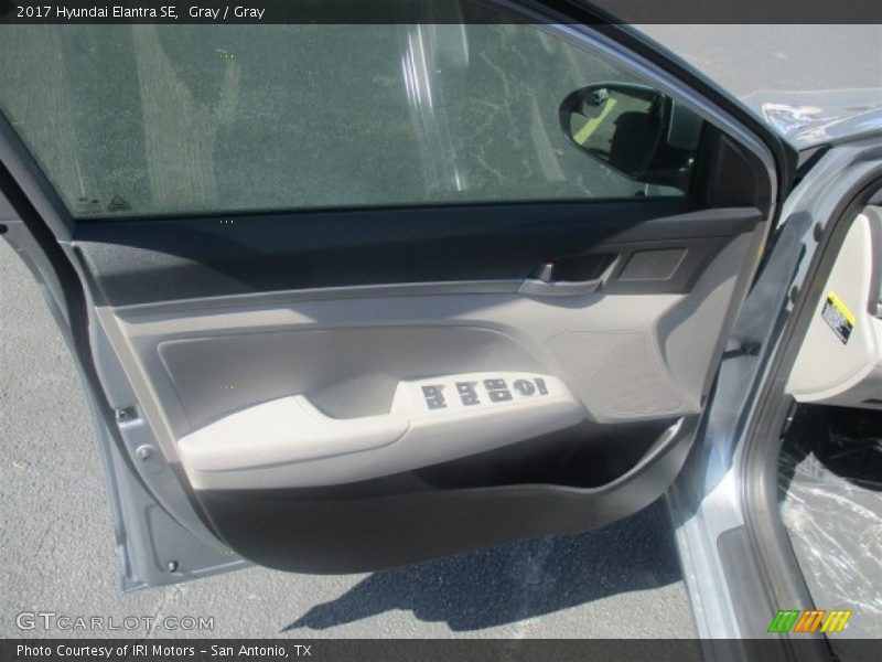 Gray / Gray 2017 Hyundai Elantra SE