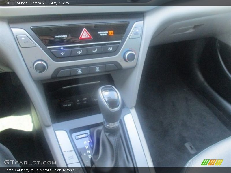 Gray / Gray 2017 Hyundai Elantra SE