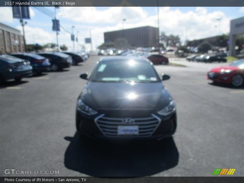 Black / Beige 2017 Hyundai Elantra SE