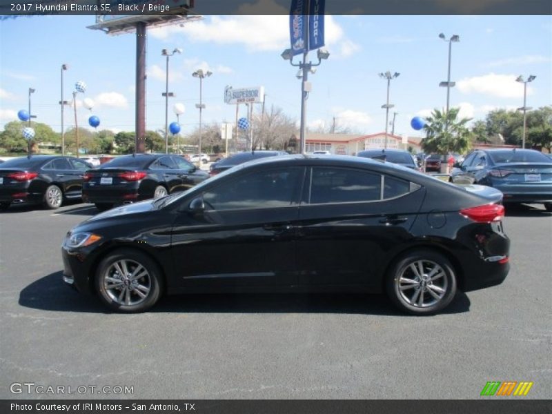 Black / Beige 2017 Hyundai Elantra SE