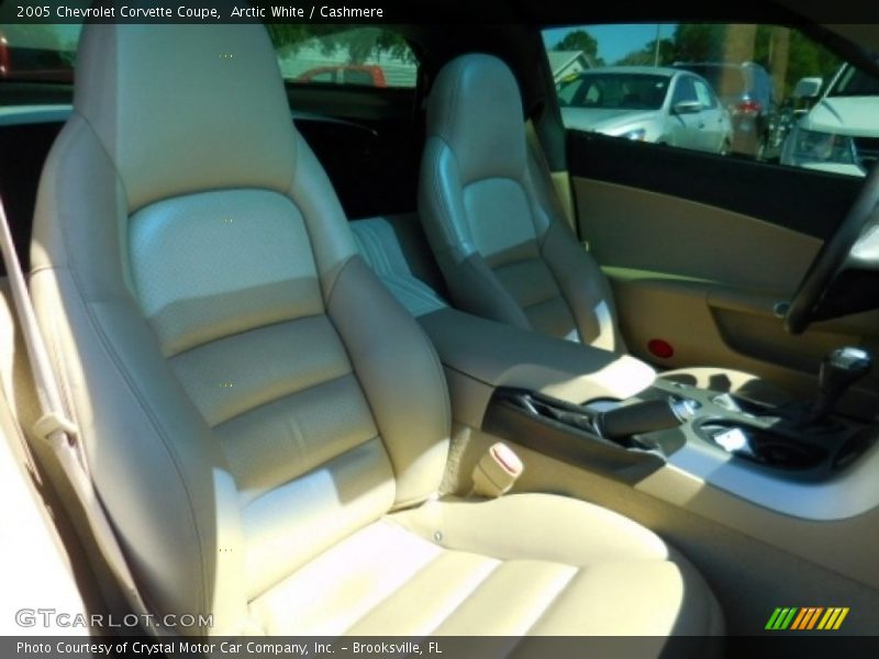 Arctic White / Cashmere 2005 Chevrolet Corvette Coupe