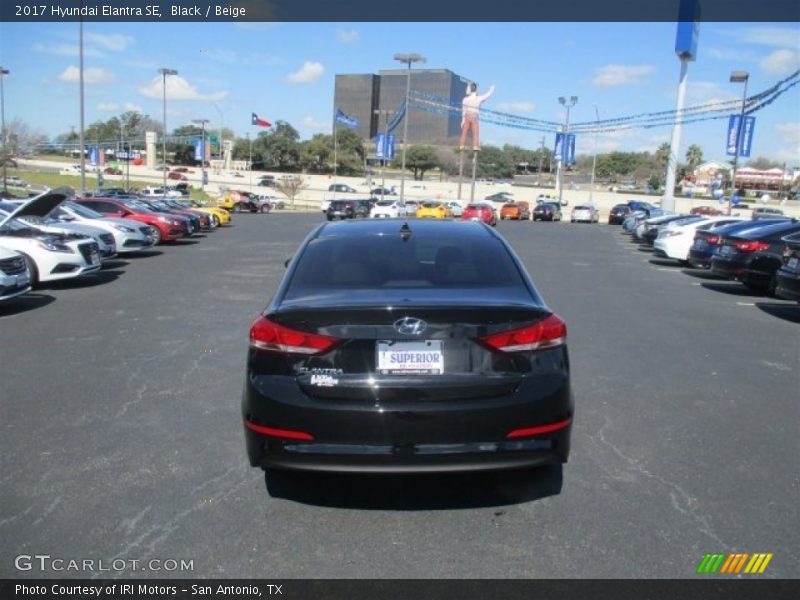 Black / Beige 2017 Hyundai Elantra SE