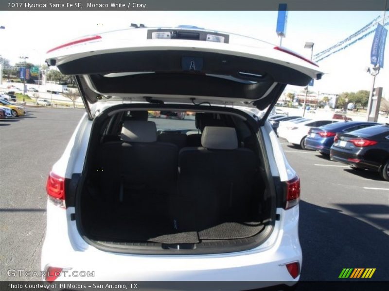 Monaco White / Gray 2017 Hyundai Santa Fe SE