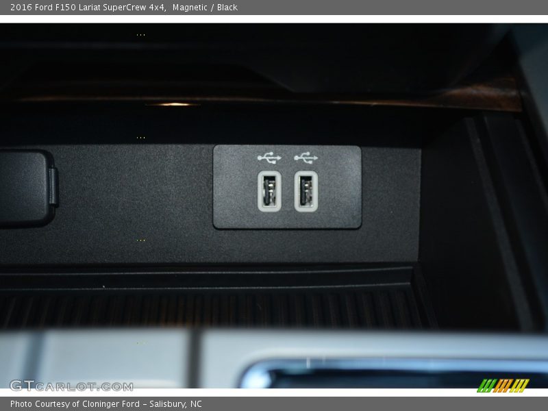Magnetic / Black 2016 Ford F150 Lariat SuperCrew 4x4