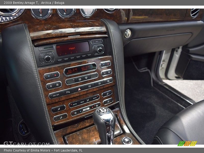 Controls of 2009 Arnage T