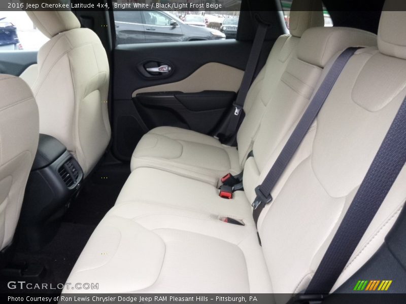 Bright White / Black/Light Frost Beige 2016 Jeep Cherokee Latitude 4x4