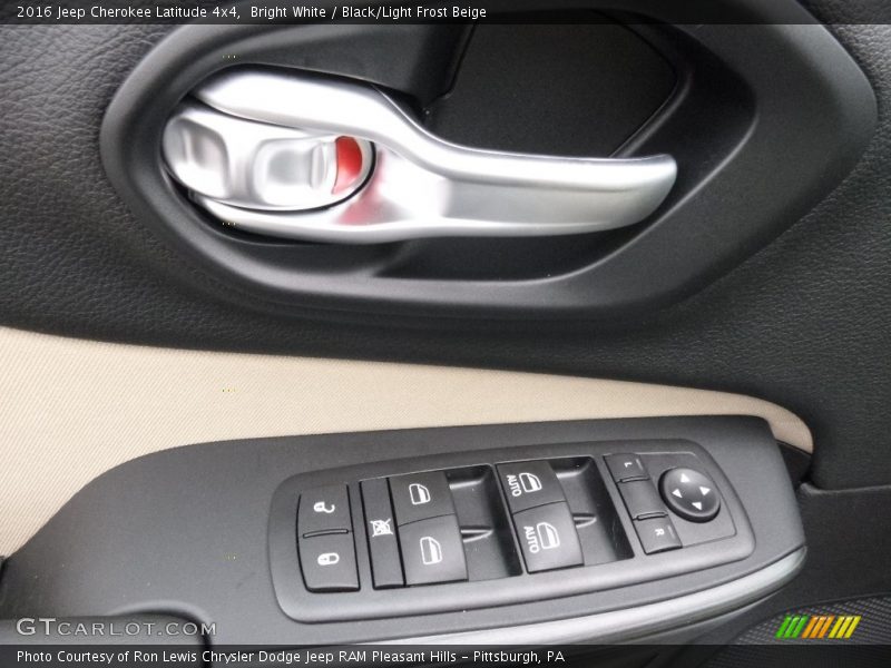 Bright White / Black/Light Frost Beige 2016 Jeep Cherokee Latitude 4x4