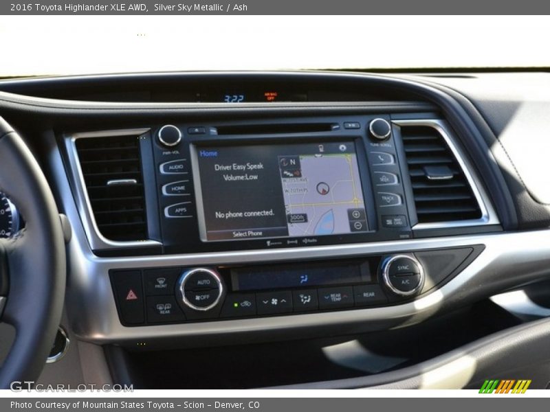 Silver Sky Metallic / Ash 2016 Toyota Highlander XLE AWD