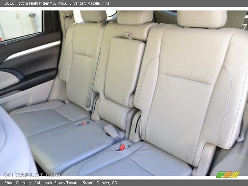 Silver Sky Metallic / Ash 2016 Toyota Highlander XLE AWD