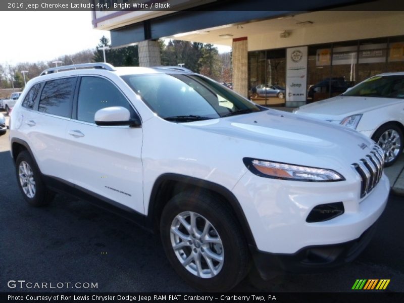 Bright White / Black 2016 Jeep Cherokee Latitude 4x4