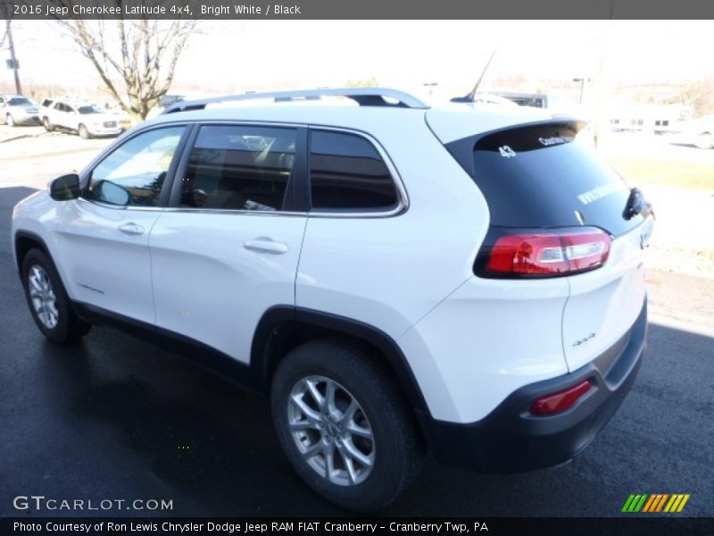 Bright White / Black 2016 Jeep Cherokee Latitude 4x4