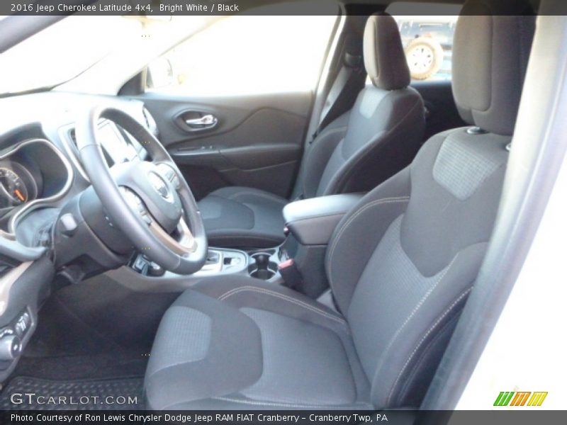 Bright White / Black 2016 Jeep Cherokee Latitude 4x4