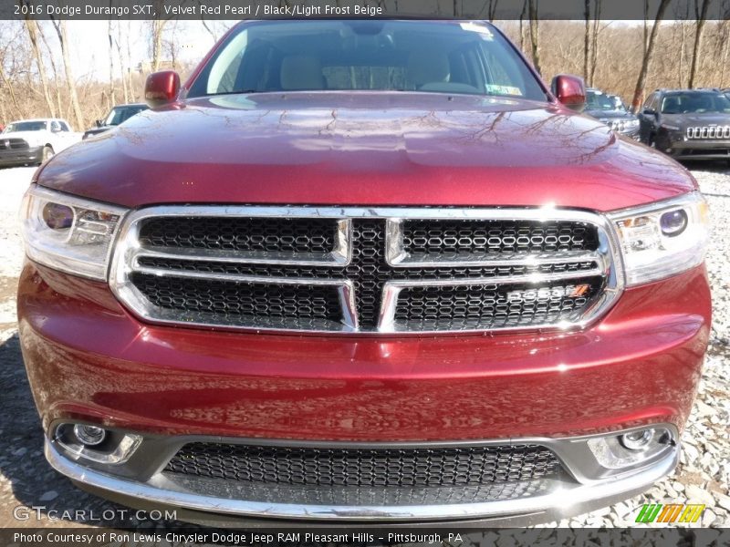 Velvet Red Pearl / Black/Light Frost Beige 2016 Dodge Durango SXT