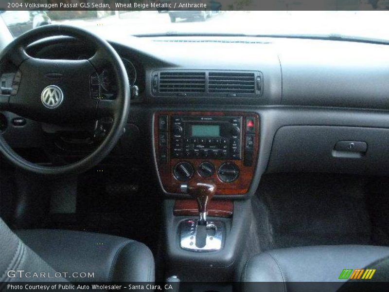 Wheat Beige Metallic / Anthracite 2004 Volkswagen Passat GLS Sedan