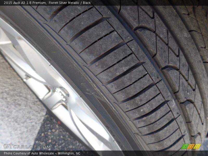 Florett Silver Metallic / Black 2015 Audi A3 1.8 Premium