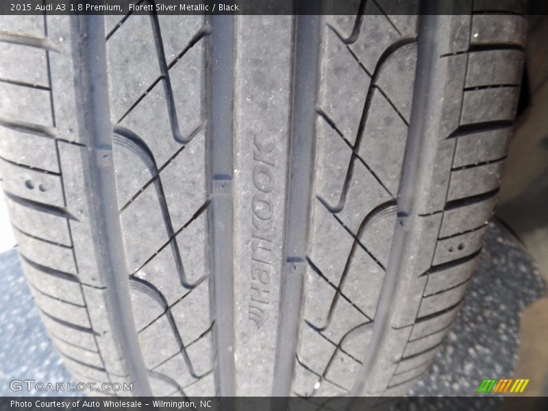 Florett Silver Metallic / Black 2015 Audi A3 1.8 Premium