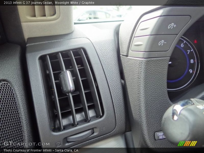 Moonlight White / Graphite 2013 Infiniti G 37 Journey Sedan