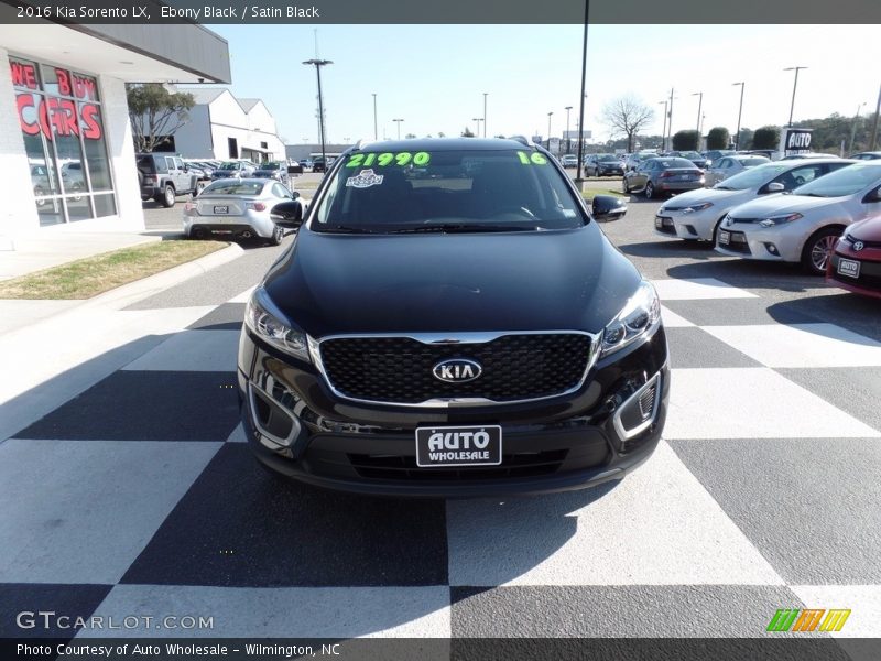 Ebony Black / Satin Black 2016 Kia Sorento LX
