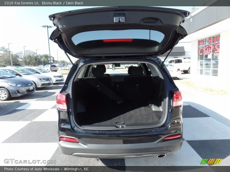 Ebony Black / Satin Black 2016 Kia Sorento LX